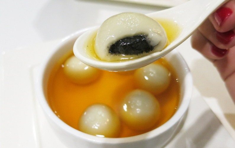 Bitten Black Sesame Cong Sao Star Dessert Hong Kong China