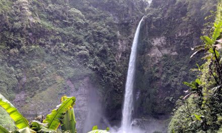 Refreshing Air Terjun Coban Pelangi Waterfall